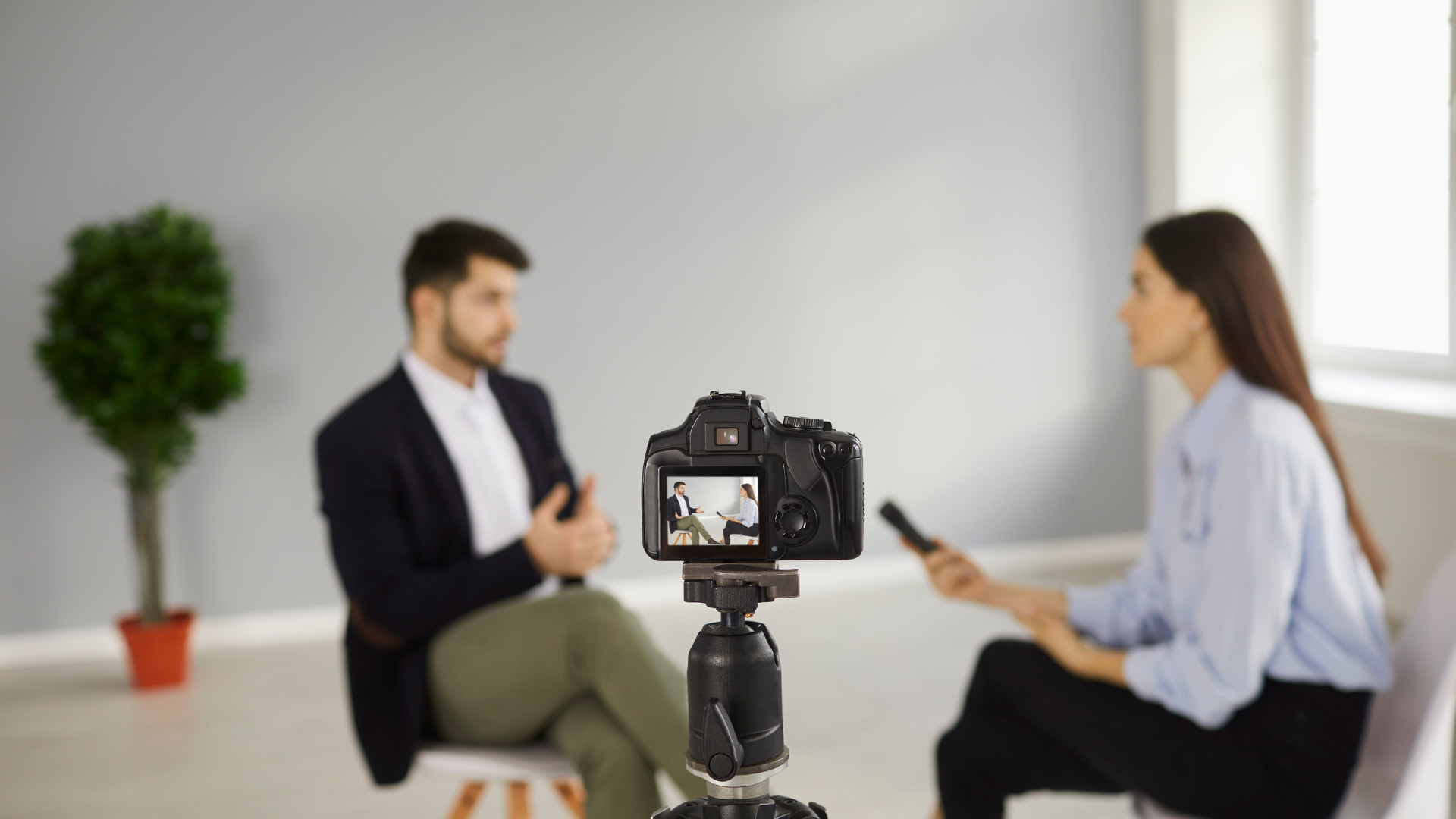 Read more about the article Filming an Interview on a Camera: What to Know