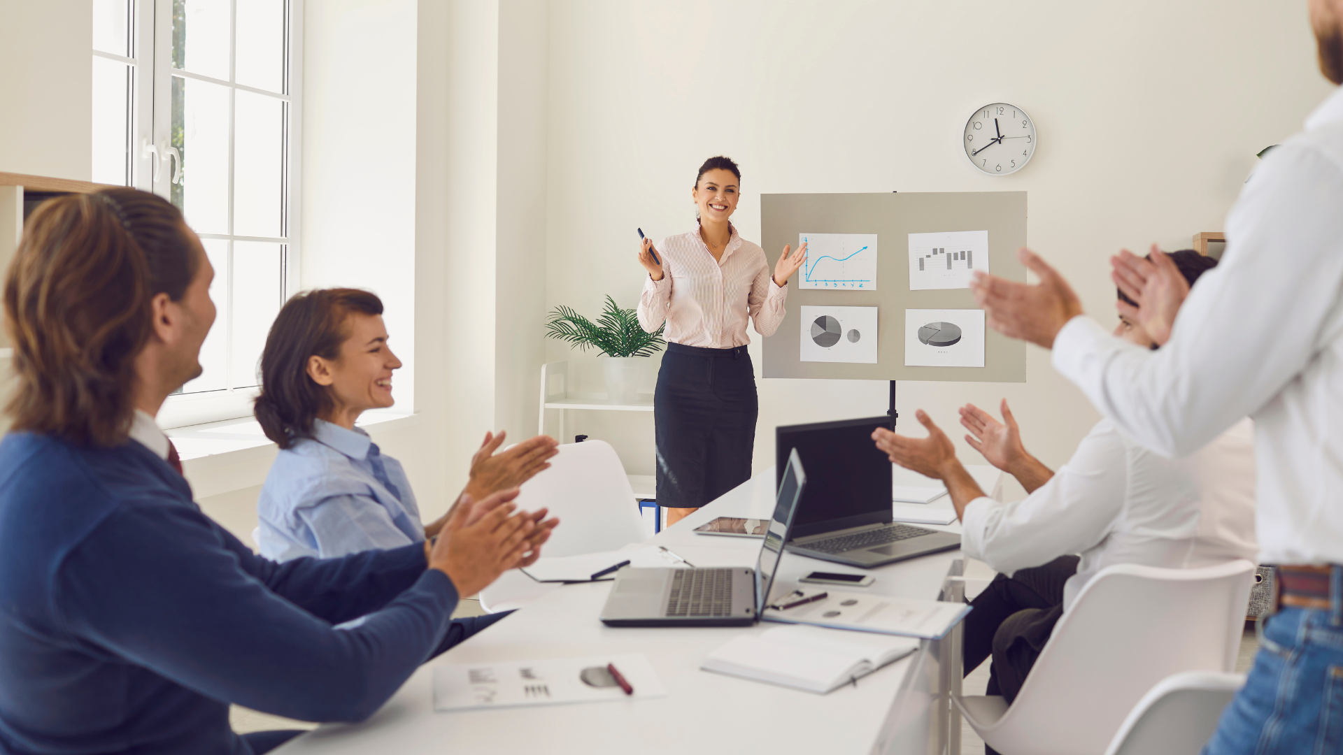 Read more about the article How to Improve Your Business By Becoming a Better Manager